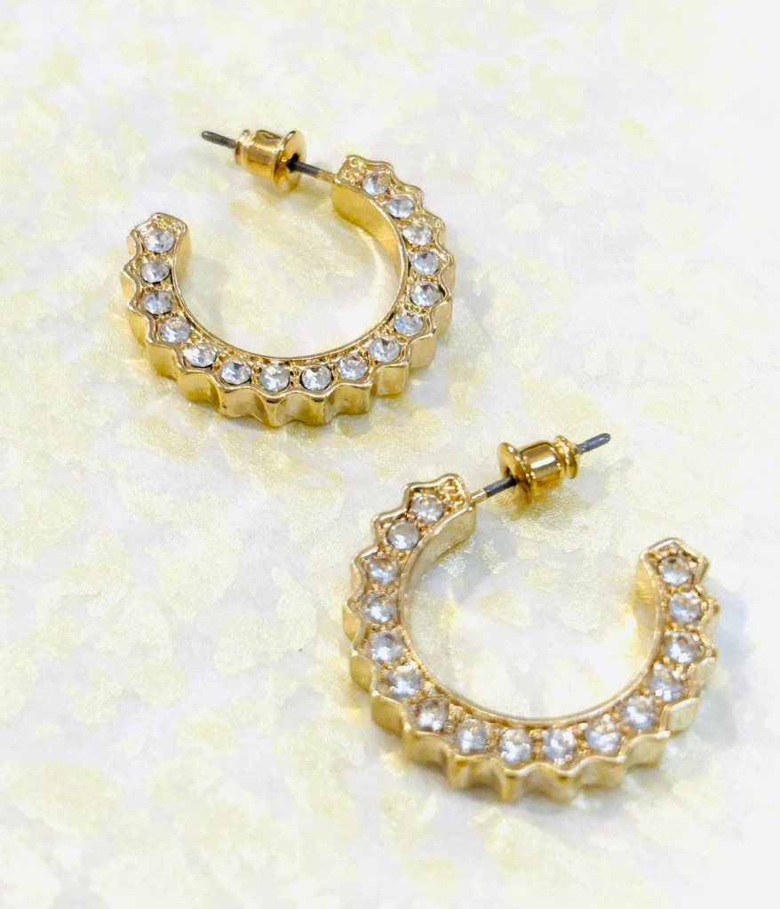 Diamonte earrings
Fashion jewelry
Bridal earrings